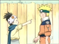 Konohamaru insulta Naruto